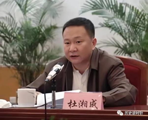 点击图片看原样大小图片